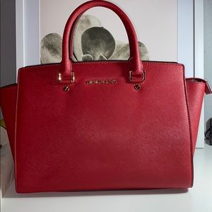 Michael Kors Selma purse